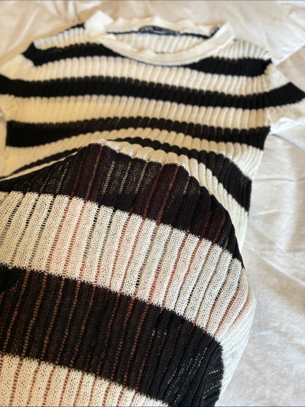 Zara Black & White Ribbed Striped Short Sleeve Top - Picture 3 of 4